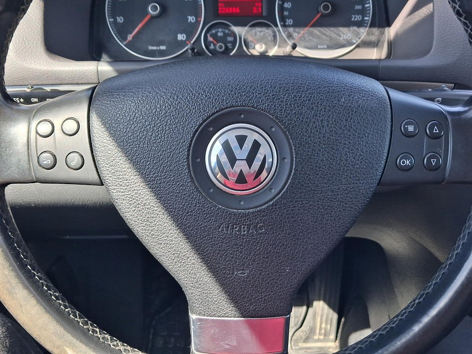 Volkswagen Touran 1.4TSi 