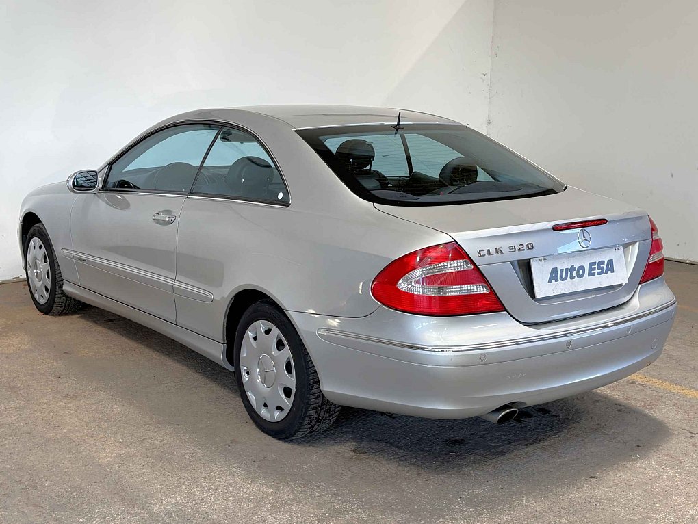 Mercedes-Benz CLK 3.2 i  320