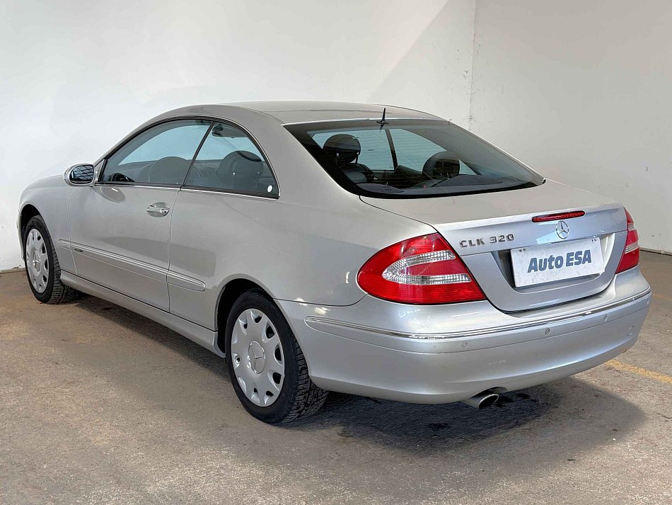 Mercedes-Benz CLK 3.2 i  320