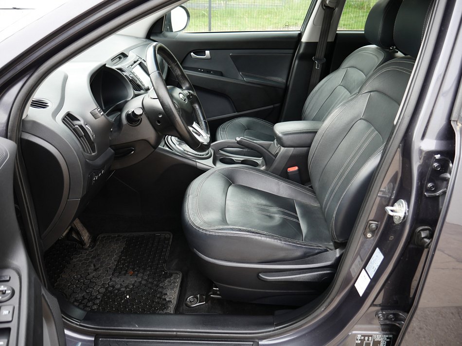 Kia Sportage 2.0 CVVT Spirit AWD