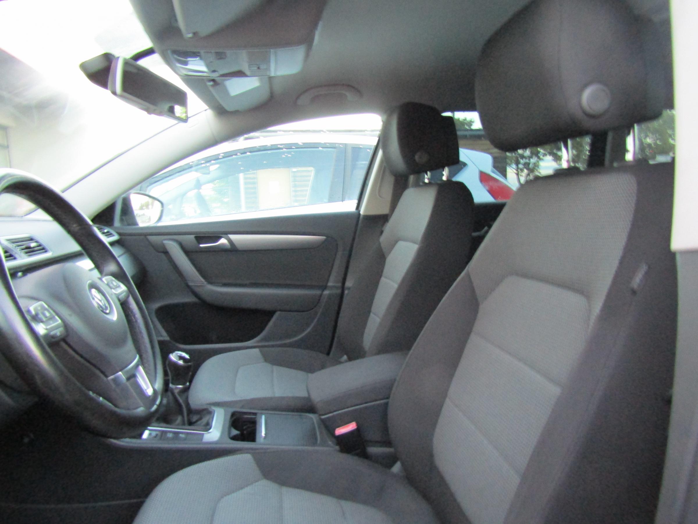 Volkswagen Passat, 2013 - pohled č. 10