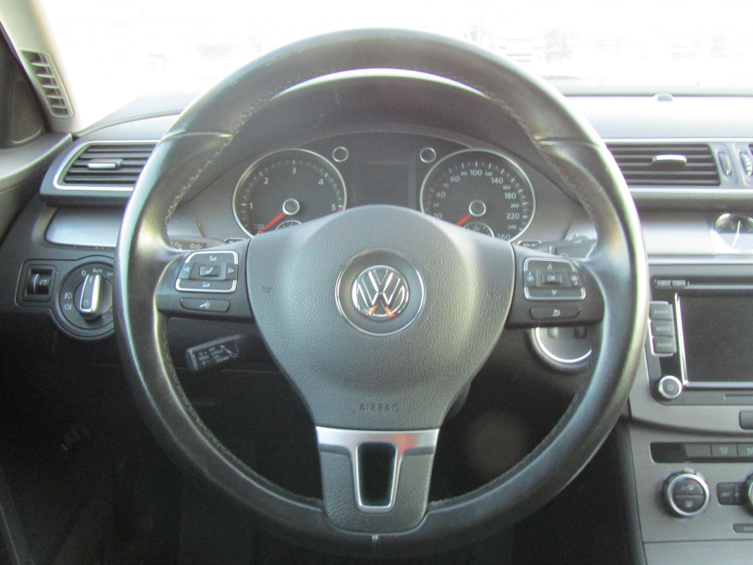 Volkswagen Passat, 2013 - pohled č. 12