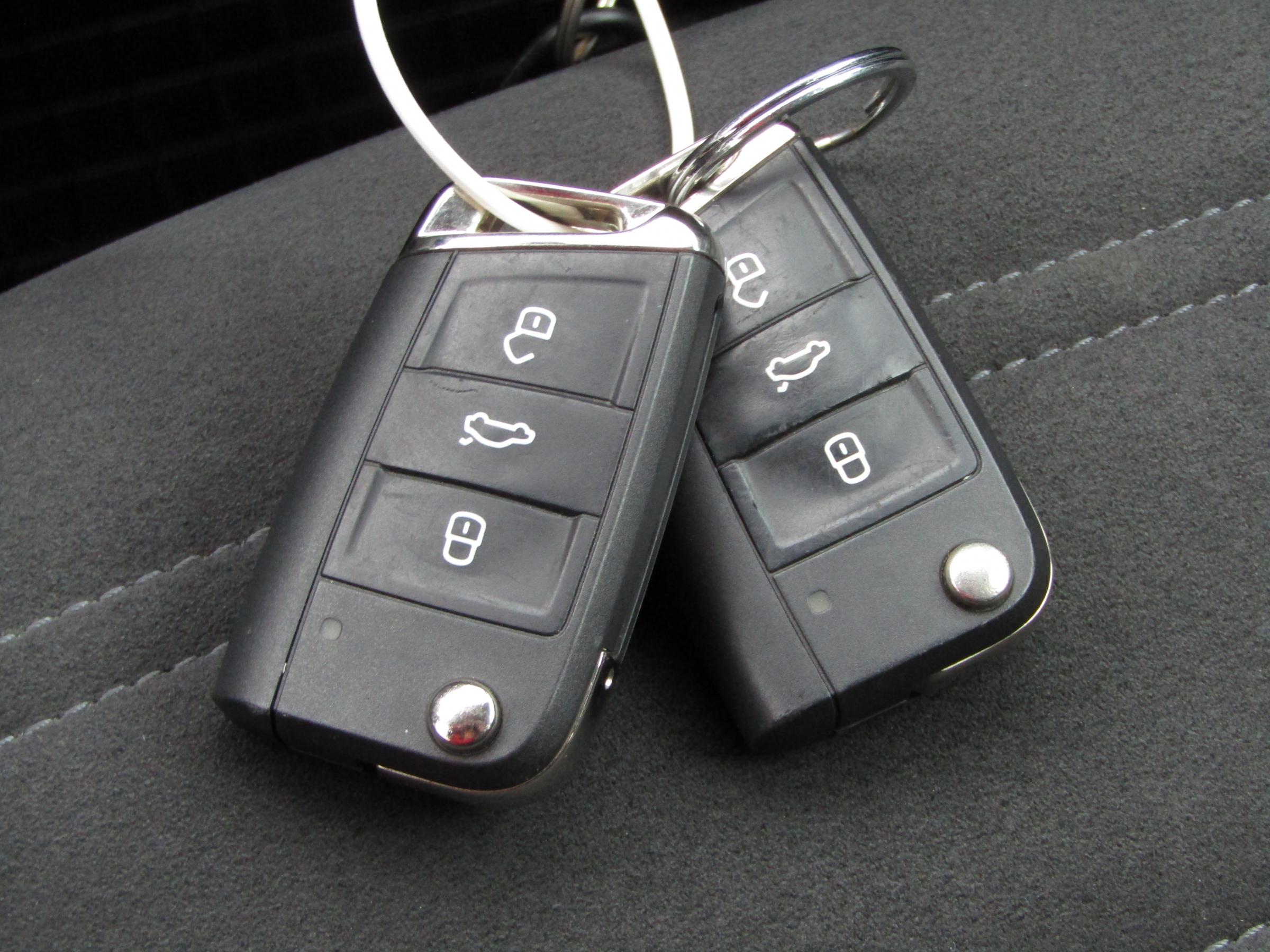 Volkswagen Touran, 2017 - pohled č. 19