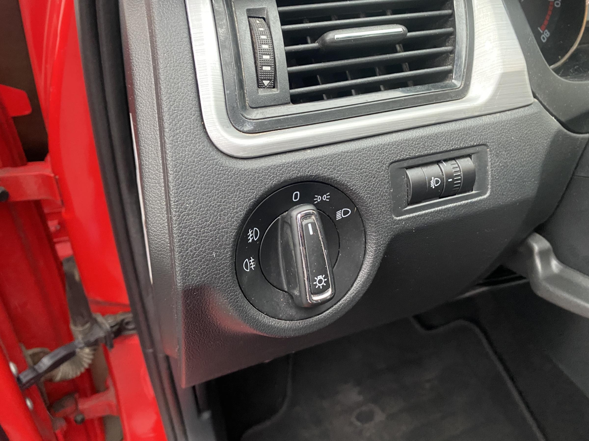 Škoda Rapid, 2016 - pohled č. 15