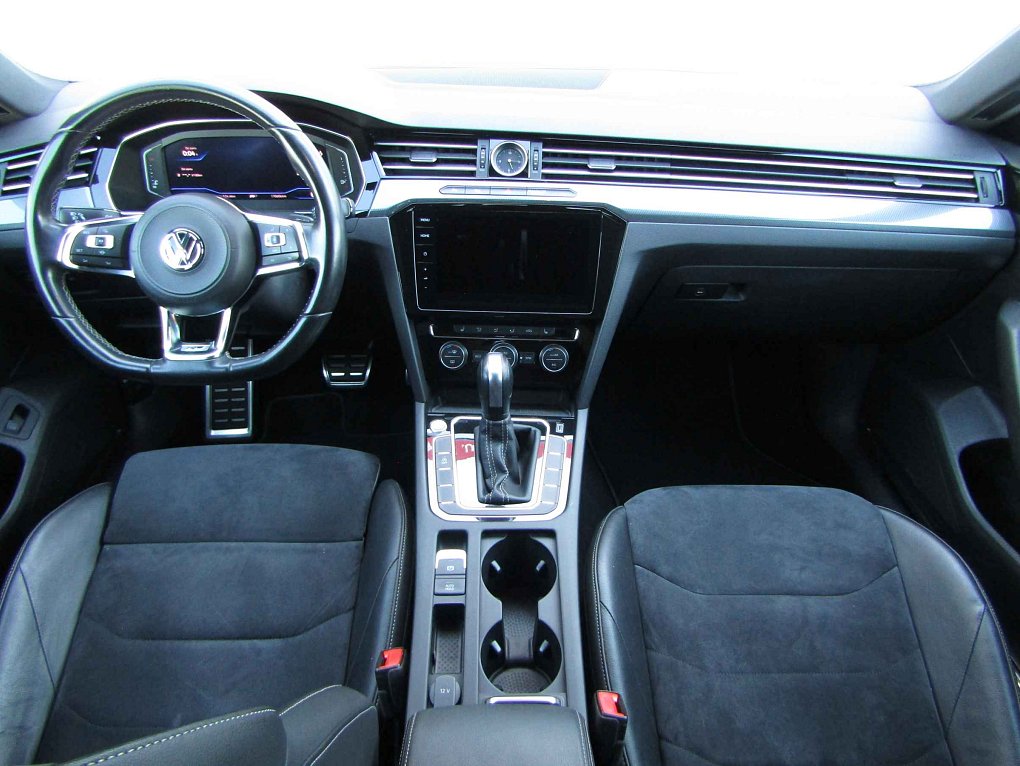 Volkswagen Arteon 2.0 TSI R-Line