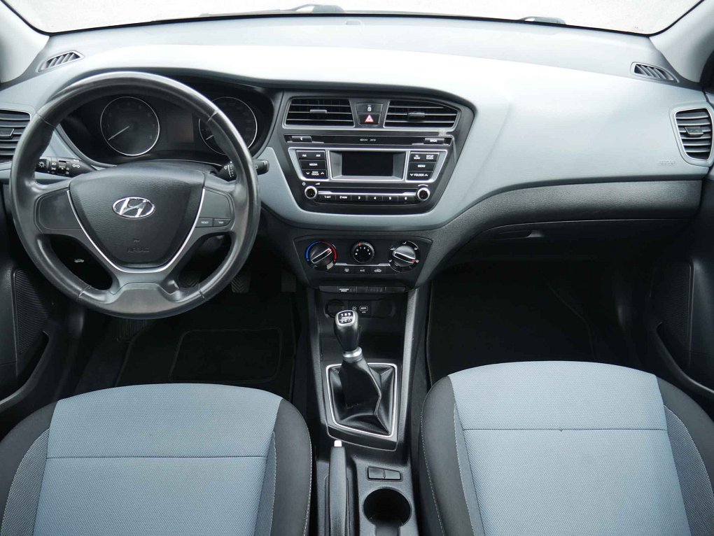 Hyundai I20 1.3i 