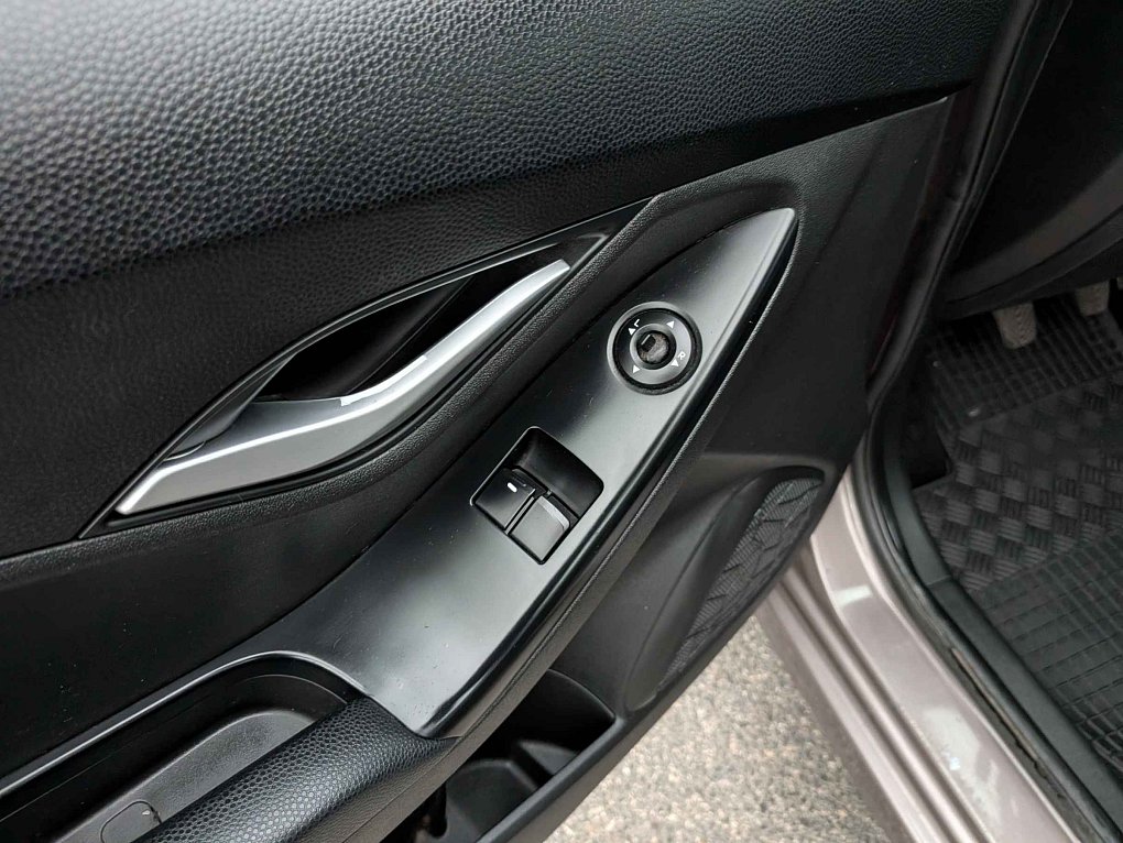 Hyundai Ix20 1.4i 