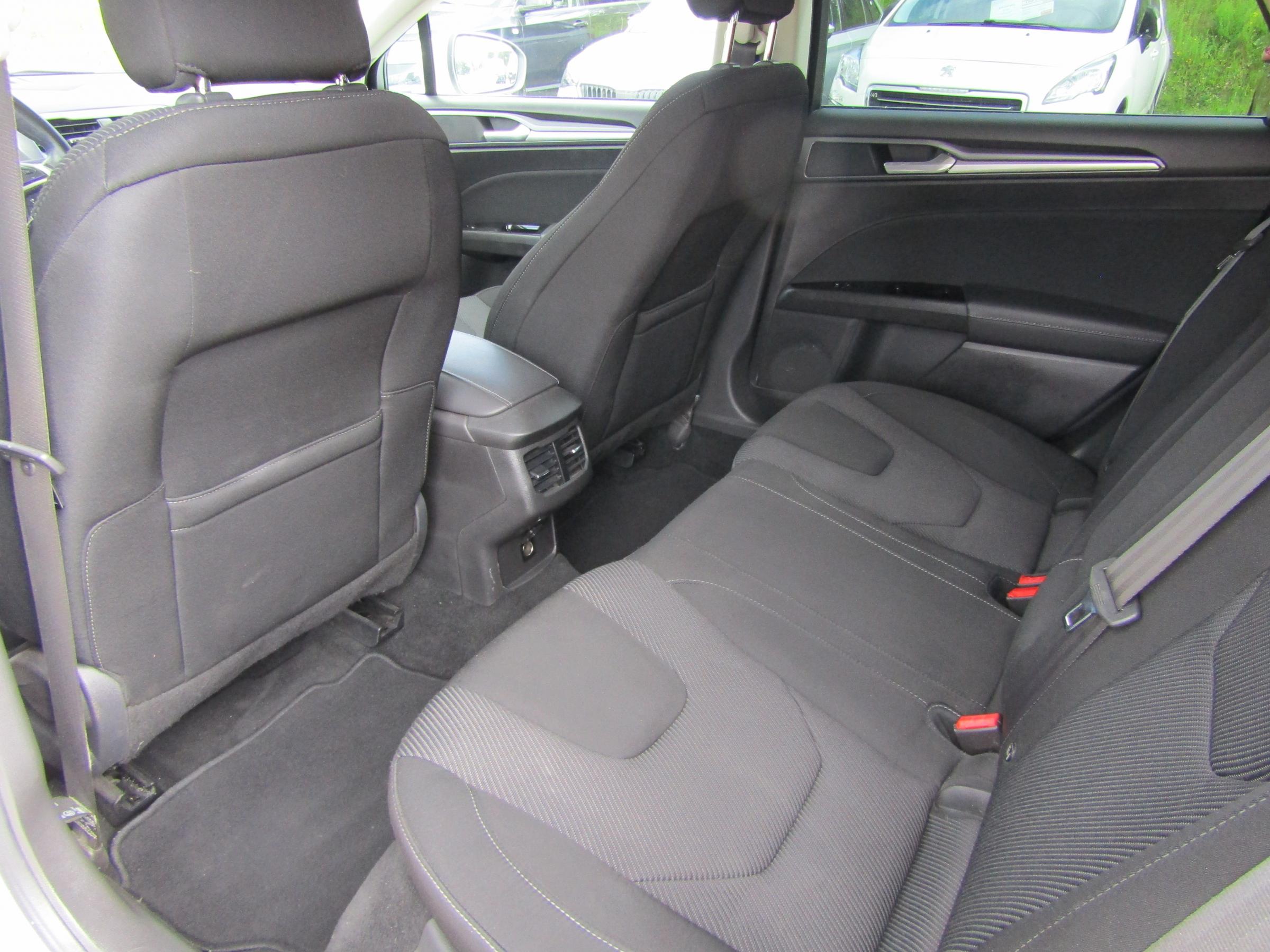 Ford Mondeo, 2015 - pohled č. 12