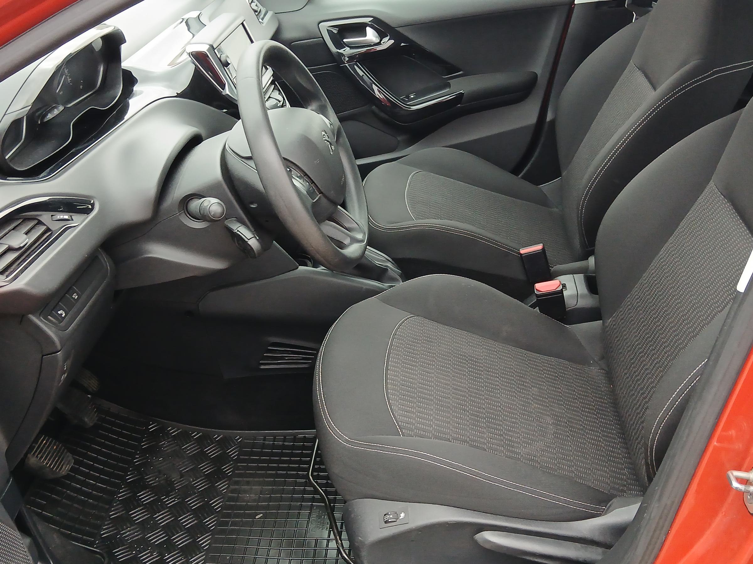 Peugeot 208, 2019 - pohled č. 9