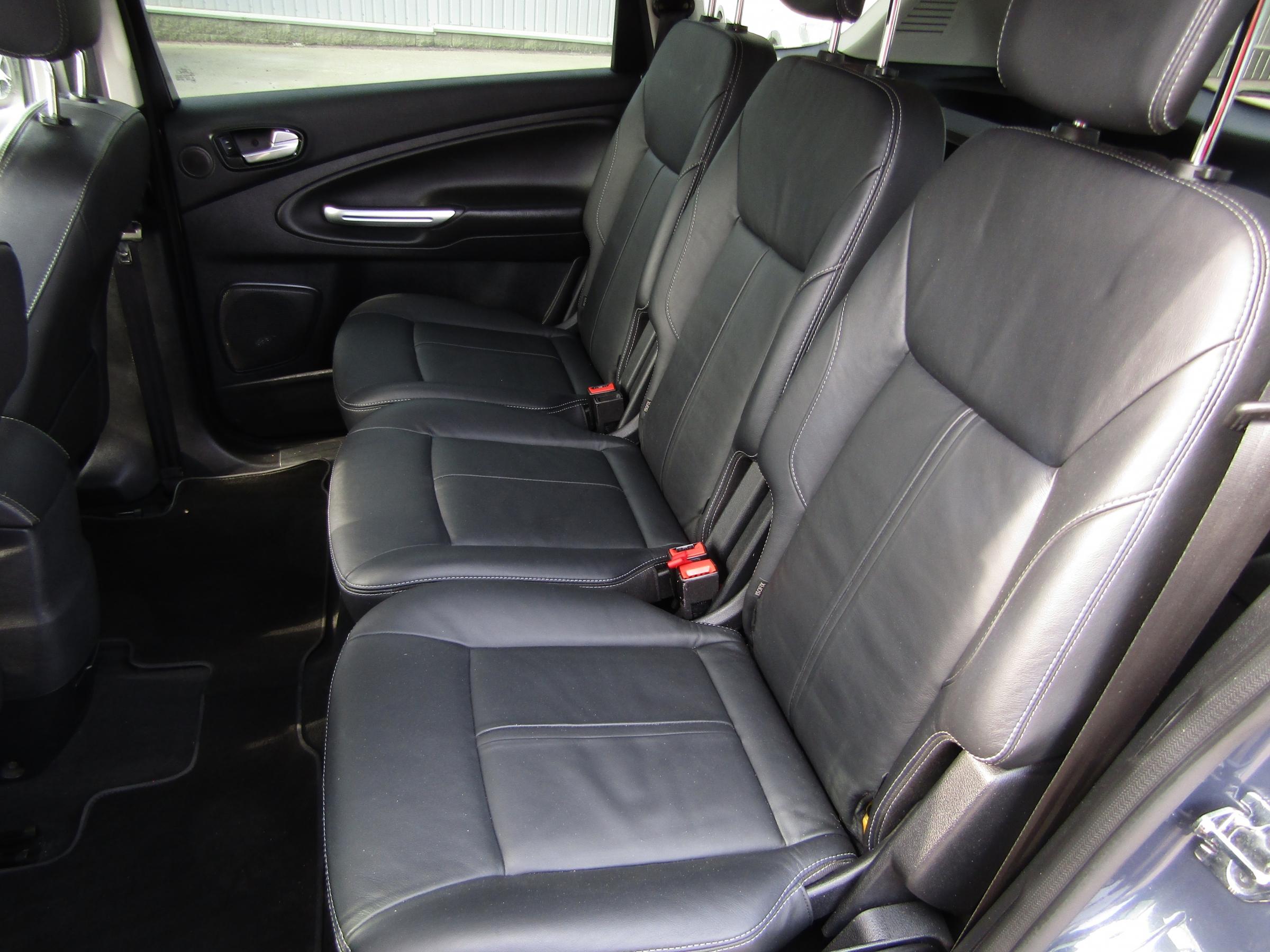 Ford S-MAX, 2014 - pohled č. 10