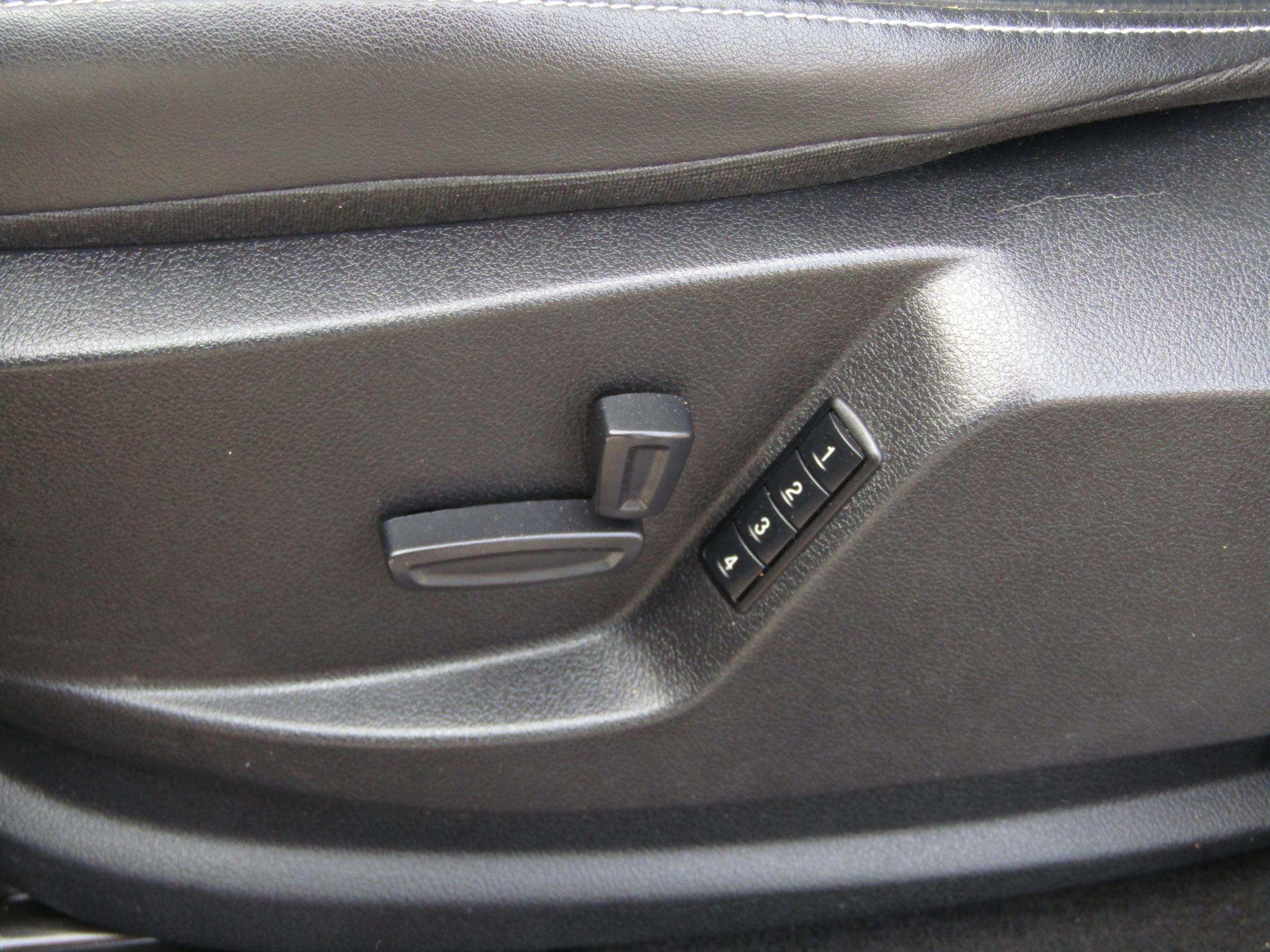 Ford S-MAX, 2014 - pohled č. 12