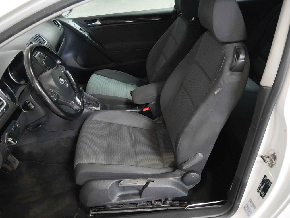 Volkswagen Golf 2.0 TDi 