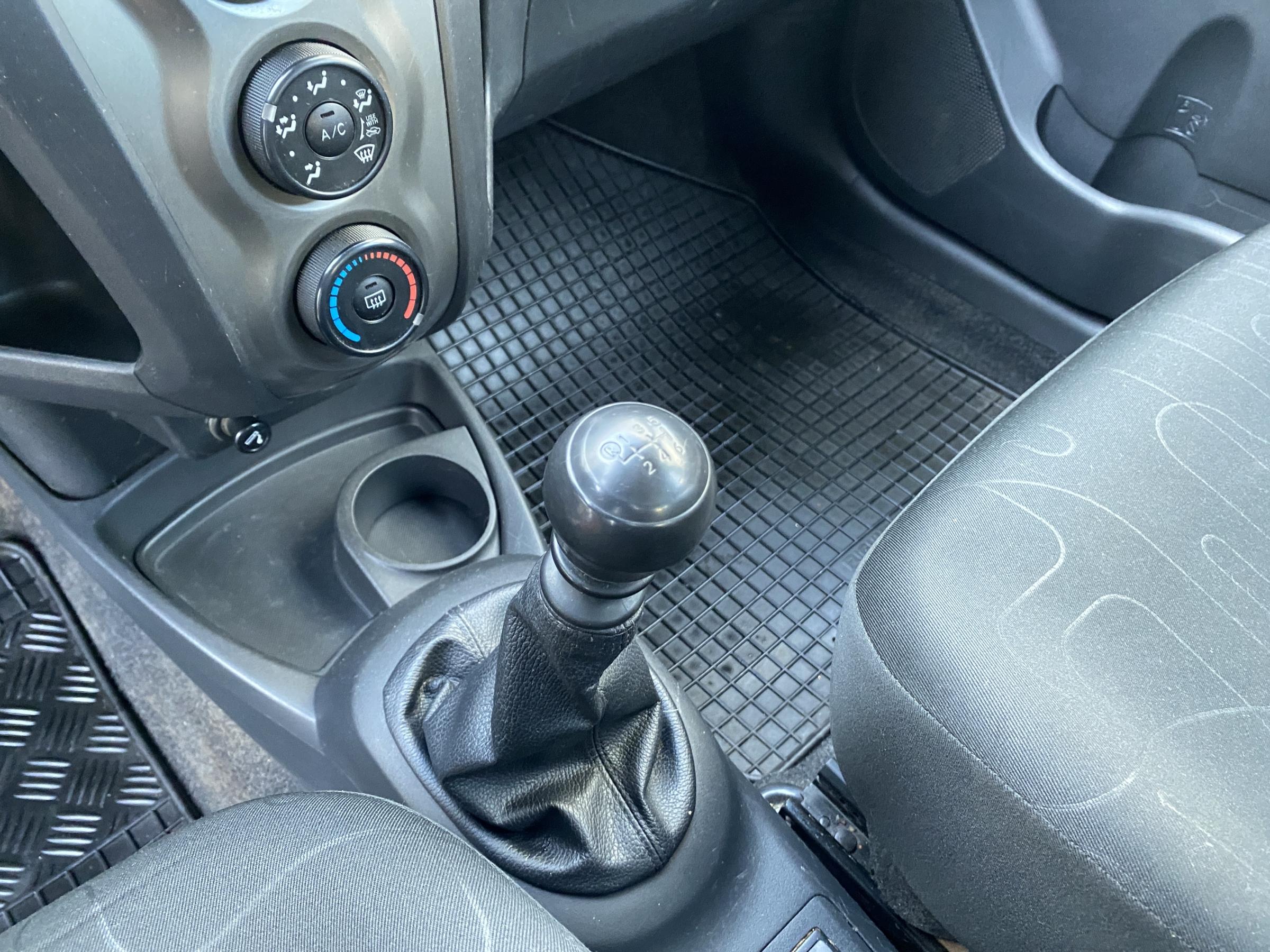 Toyota Yaris, 2009 - pohled č. 14