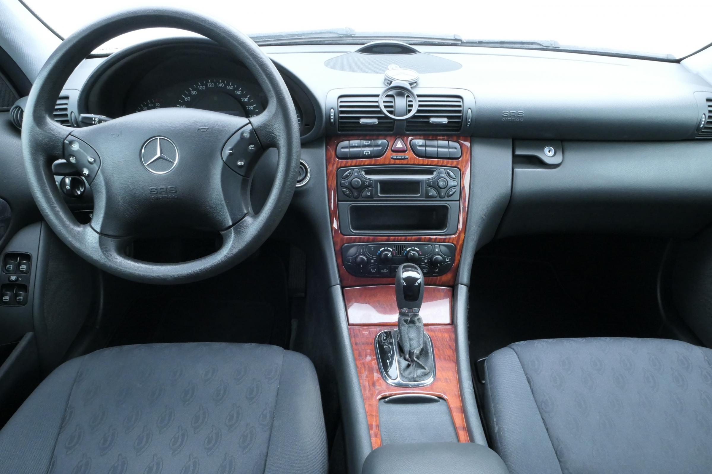 Mercedes-Benz Třída C, 2003 - pohled č. 9