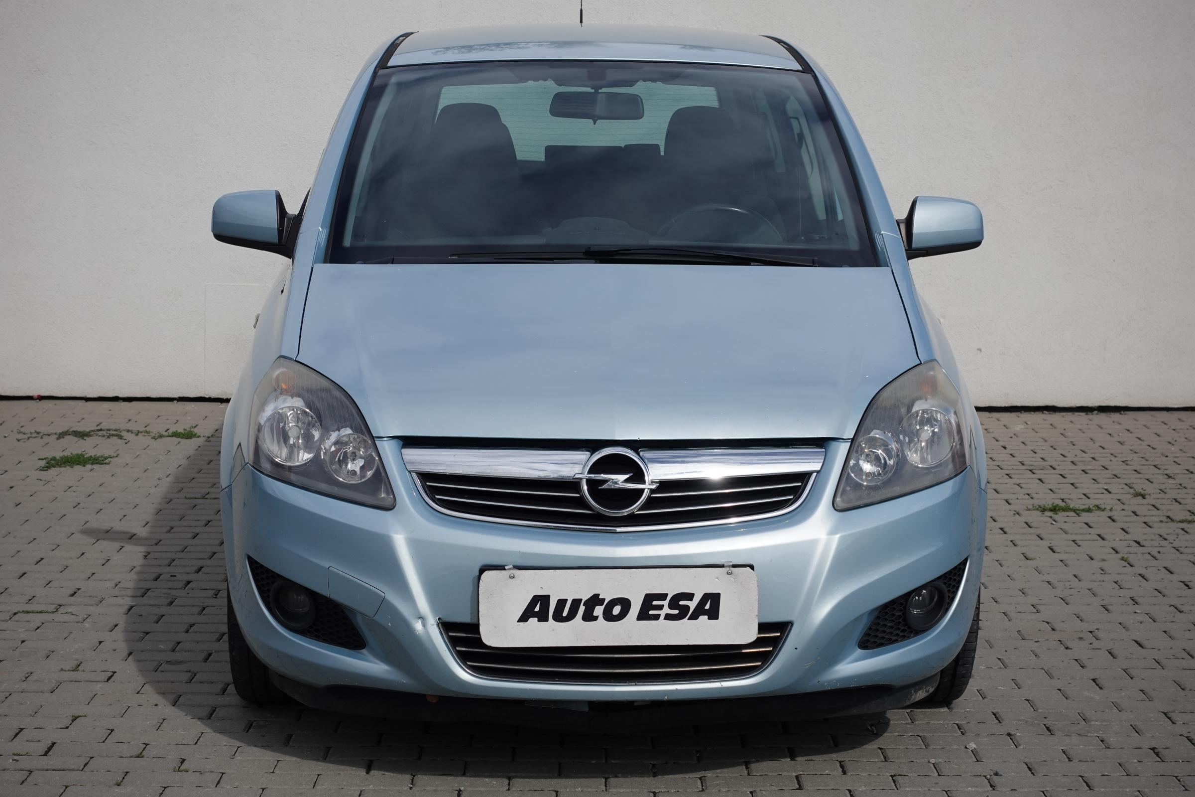 Opel Zafira, 2010 - pohled č. 2