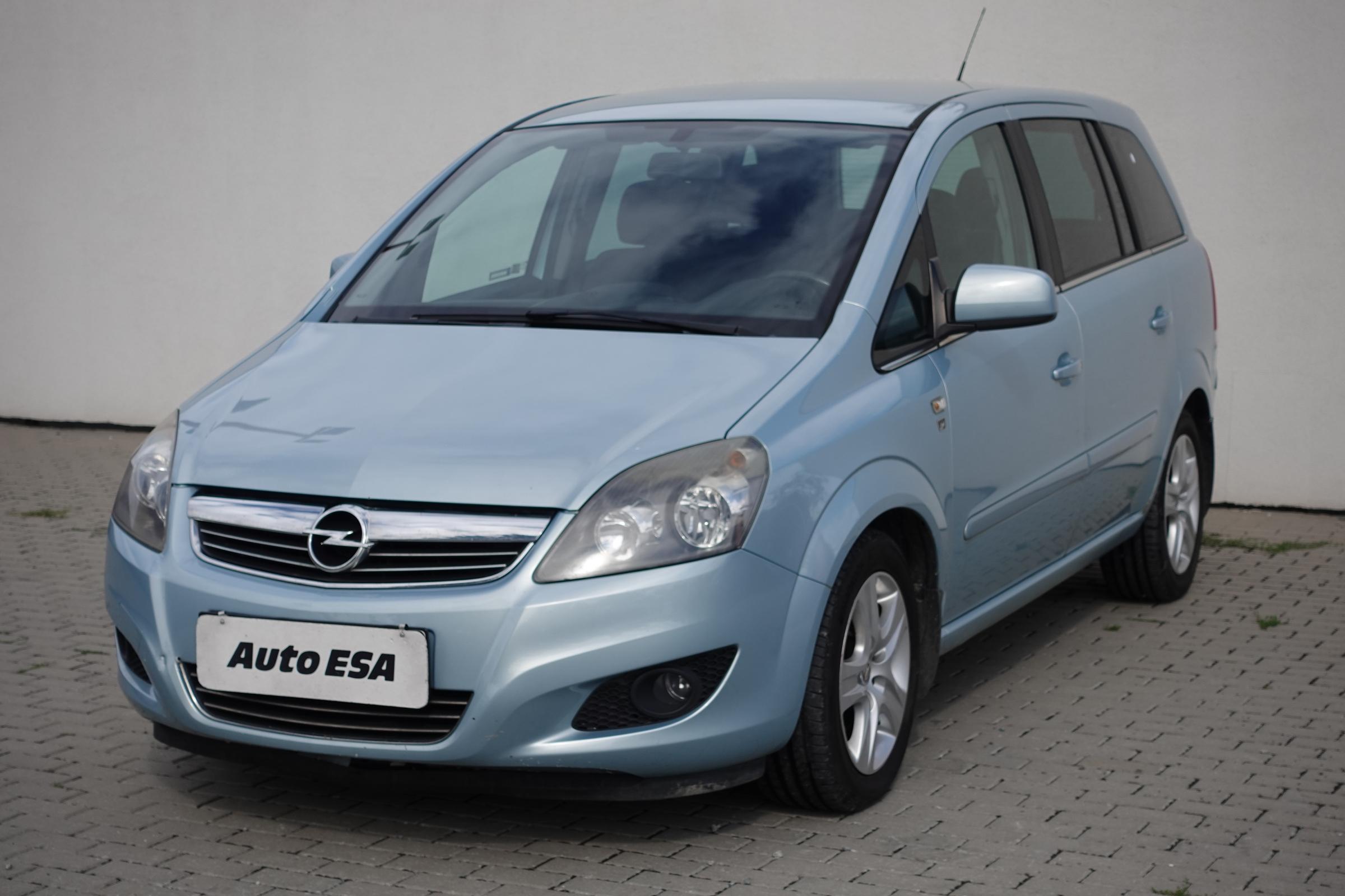 Opel Zafira, 2010 - pohled č. 3