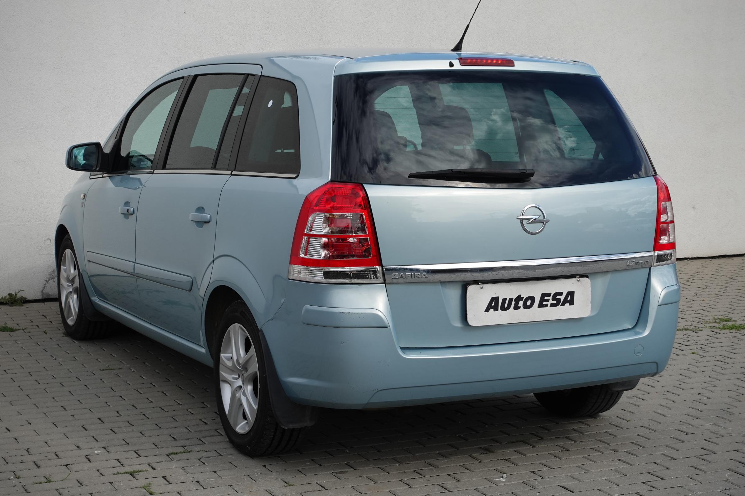 Opel Zafira, 2010 - pohled č. 4
