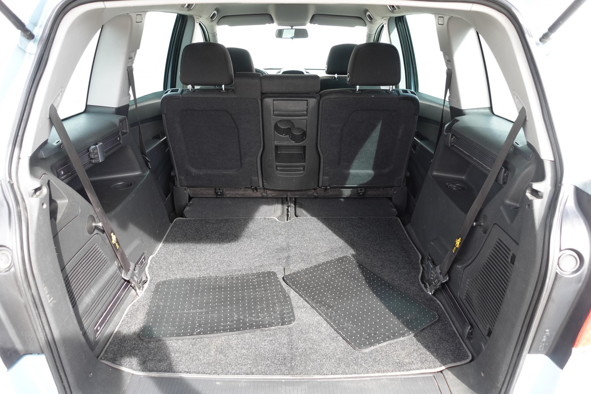 Opel Zafira, 2010 - pohled č. 7