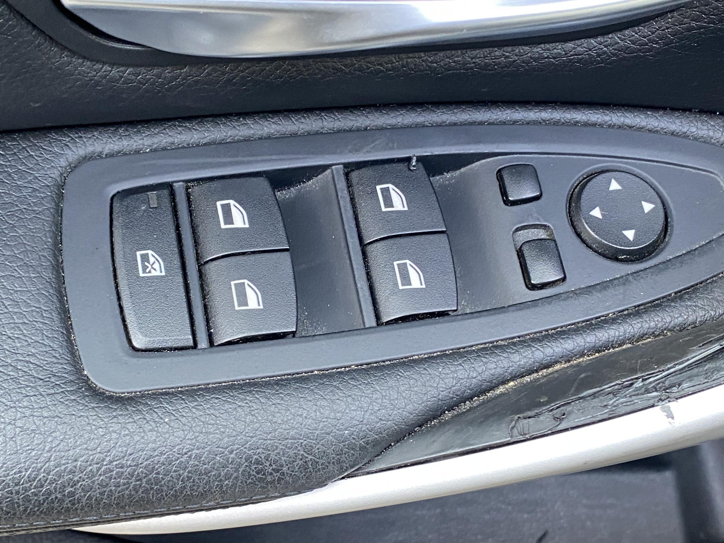 BMW Řada 3, 2012 - pohled č. 11