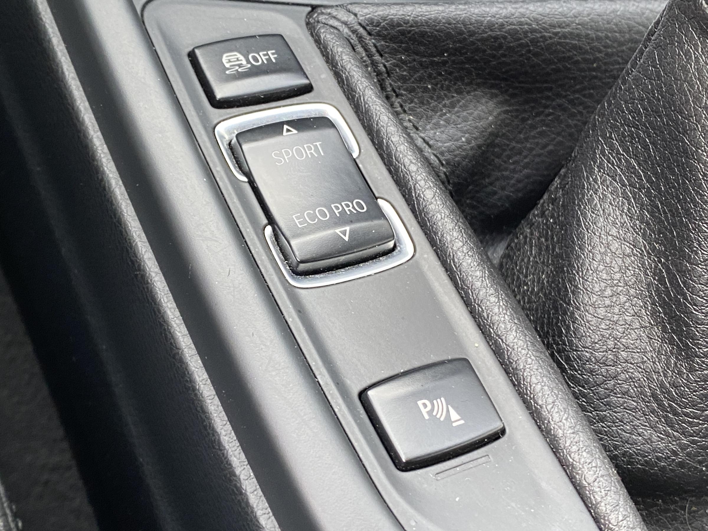 BMW Řada 3, 2012 - pohled č. 14