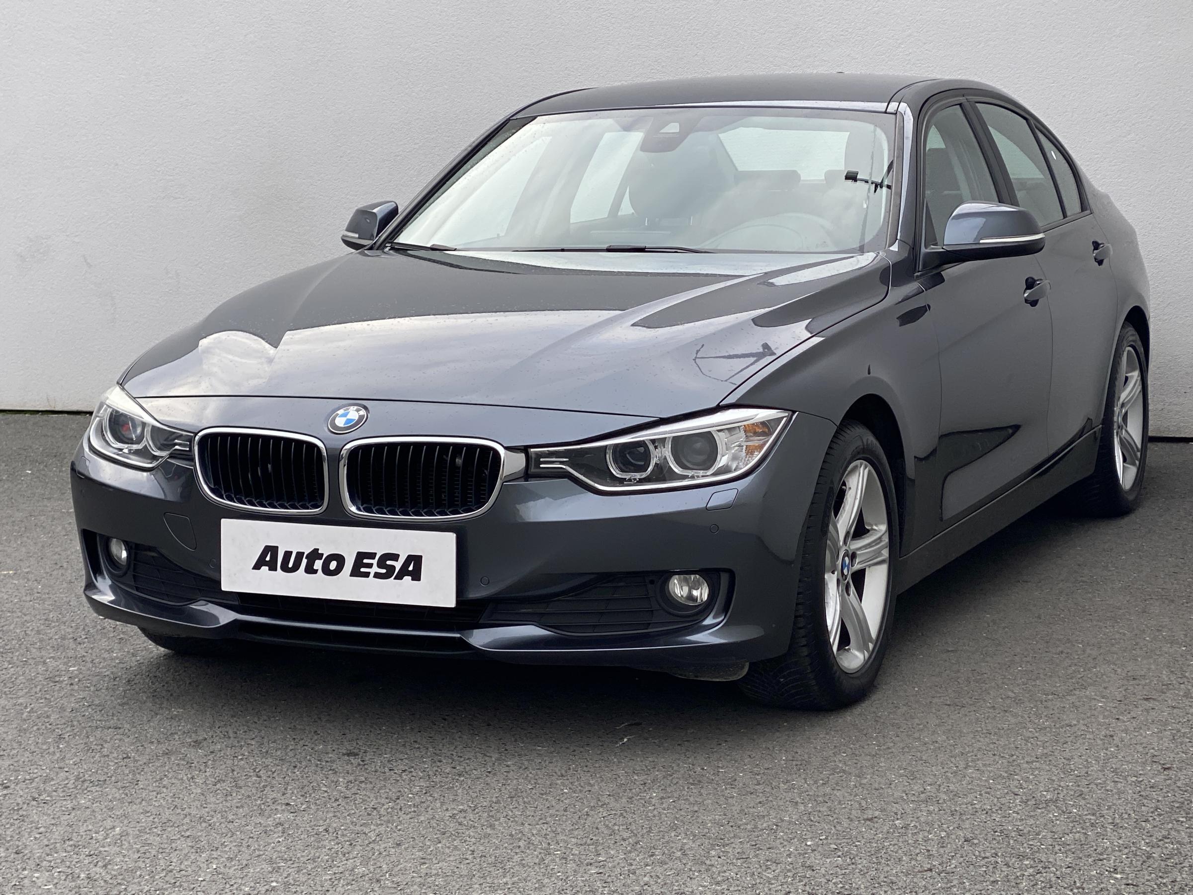 BMW Řada 3, 2012 - pohled č. 3