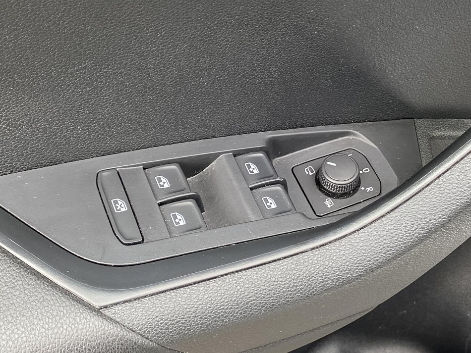 Škoda Karoq 1.5TSi SportLine