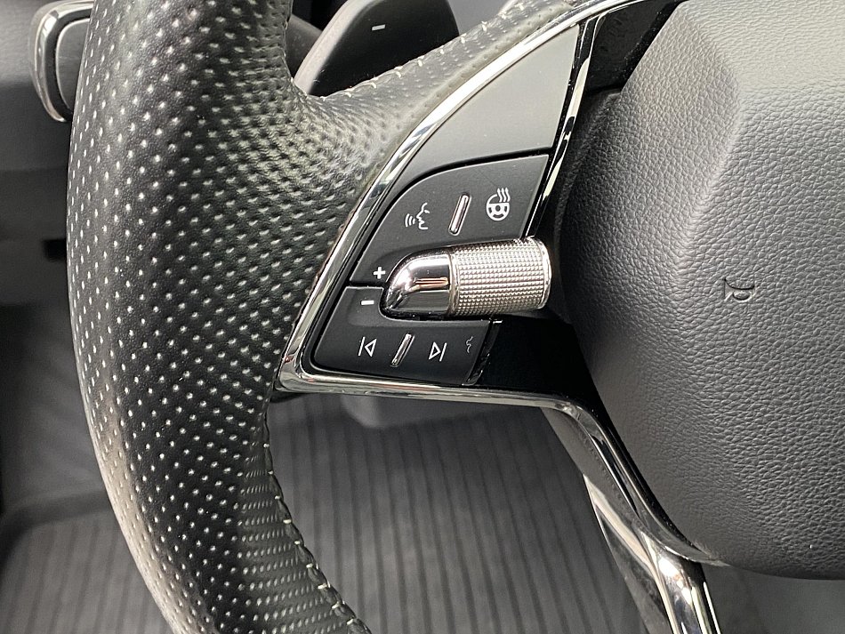 Škoda Karoq 1.5TSi SportLine