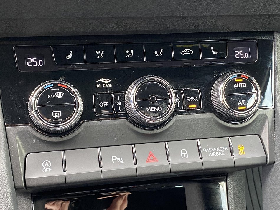 Škoda Karoq 1.5TSi SportLine