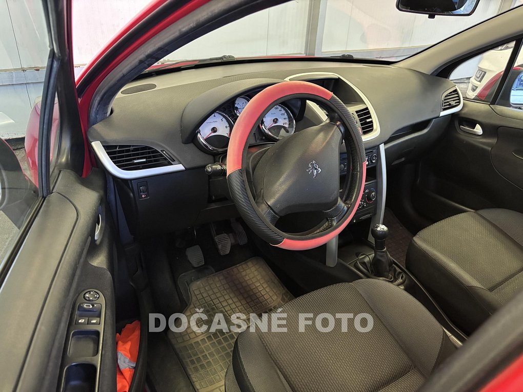 Peugeot 207 1.4i 