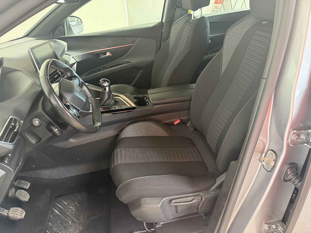 Peugeot 5008 1.2PT Active
