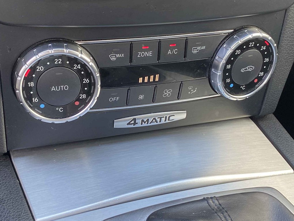 Mercedes-Benz Třída C 2.2d Avantgarde 4Mat