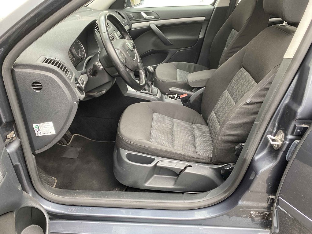 Škoda Octavia II 1.6 TDi Elegance