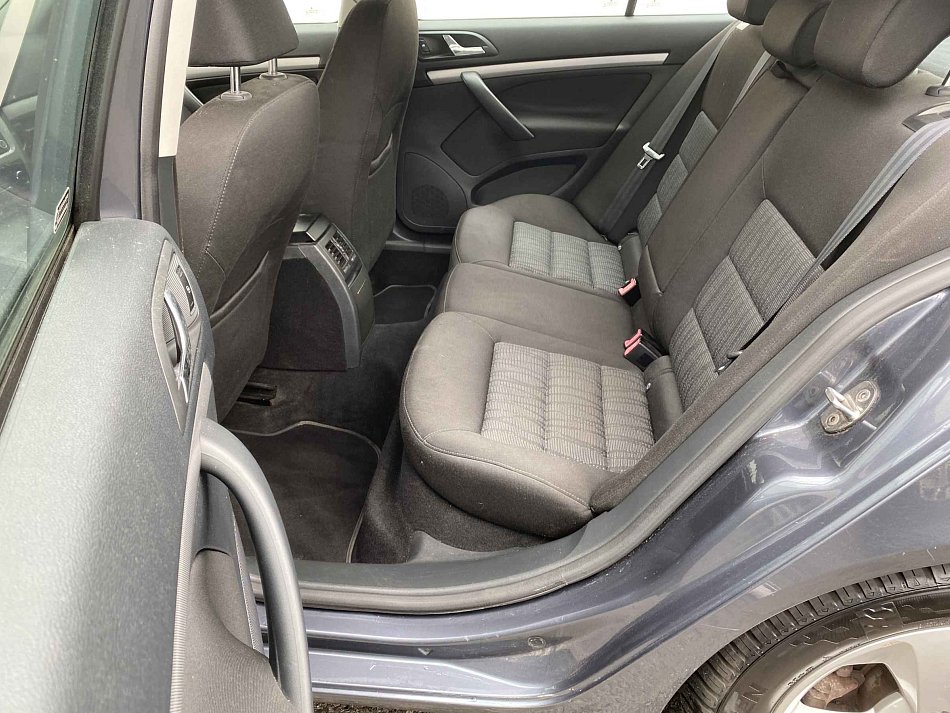 Škoda Octavia II 1.6 TDi Elegance