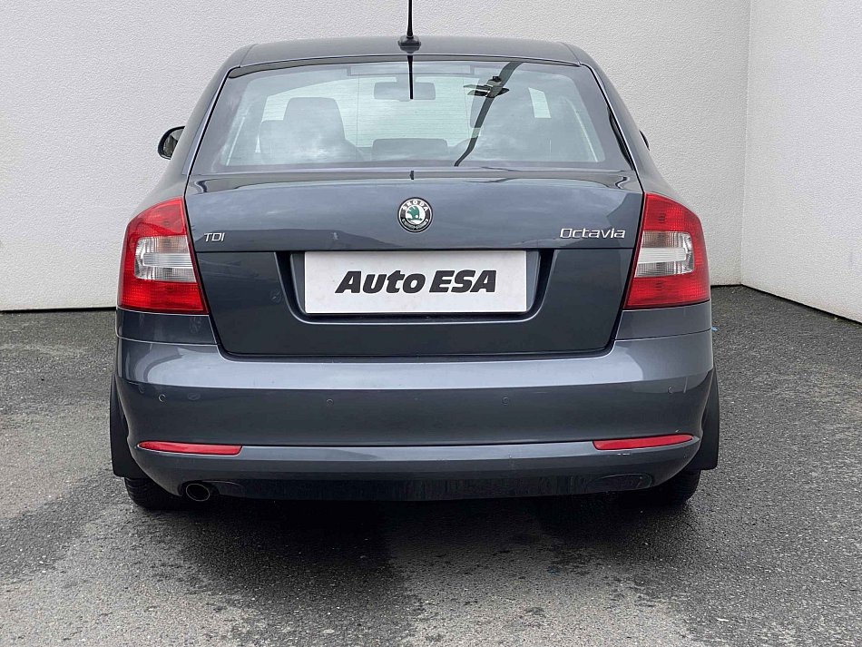 Škoda Octavia II 1.6 TDi Elegance