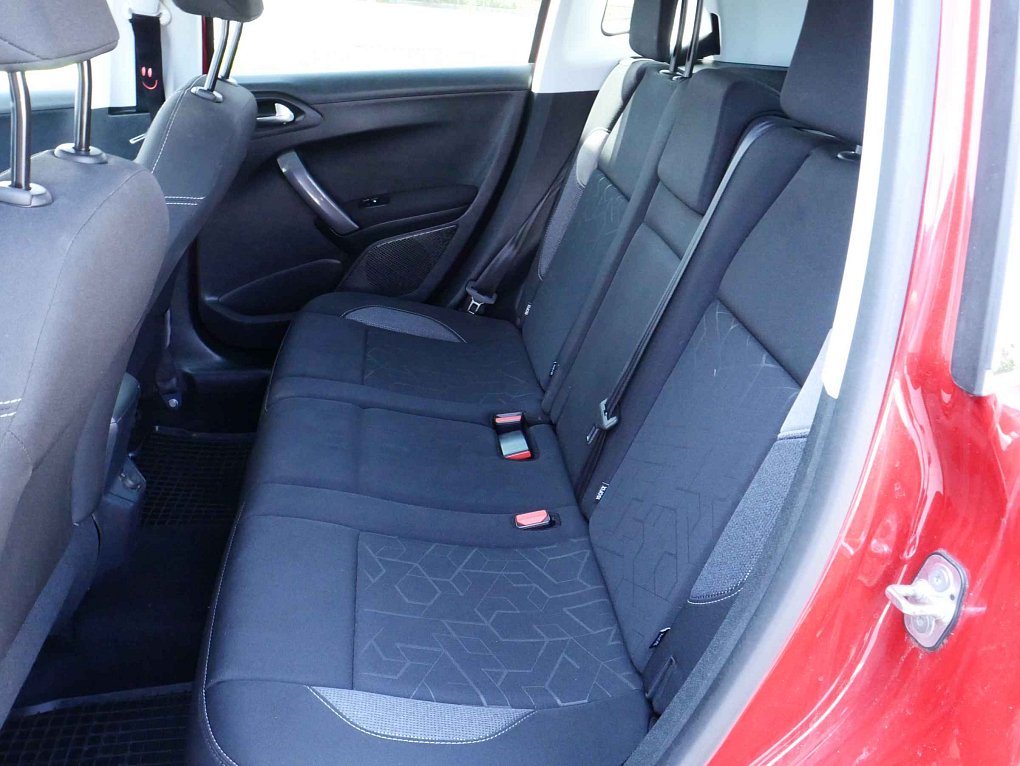 Peugeot 2008 1.2 PT 
