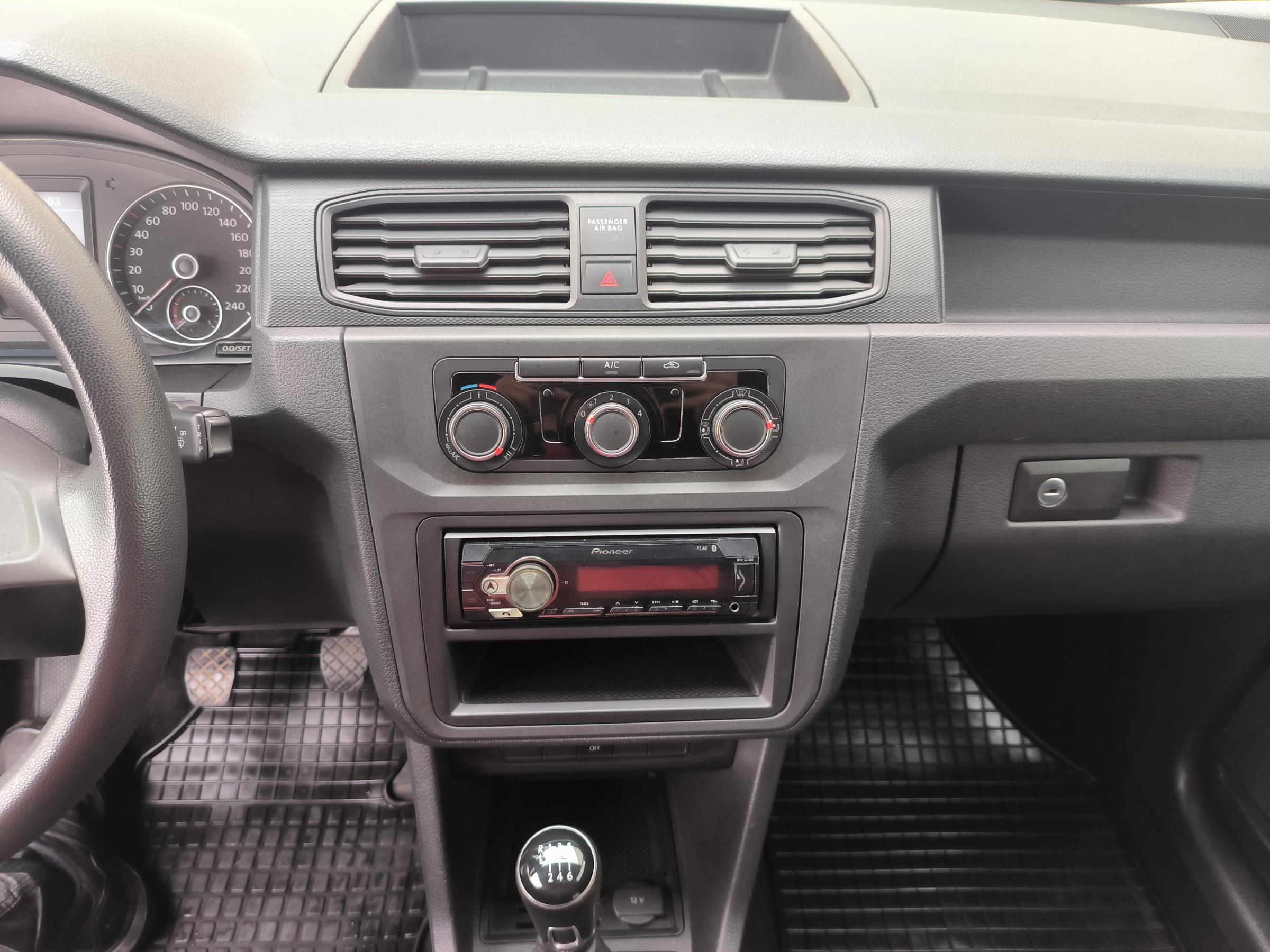 Volkswagen Caddy, 2019 - pohled č. 13