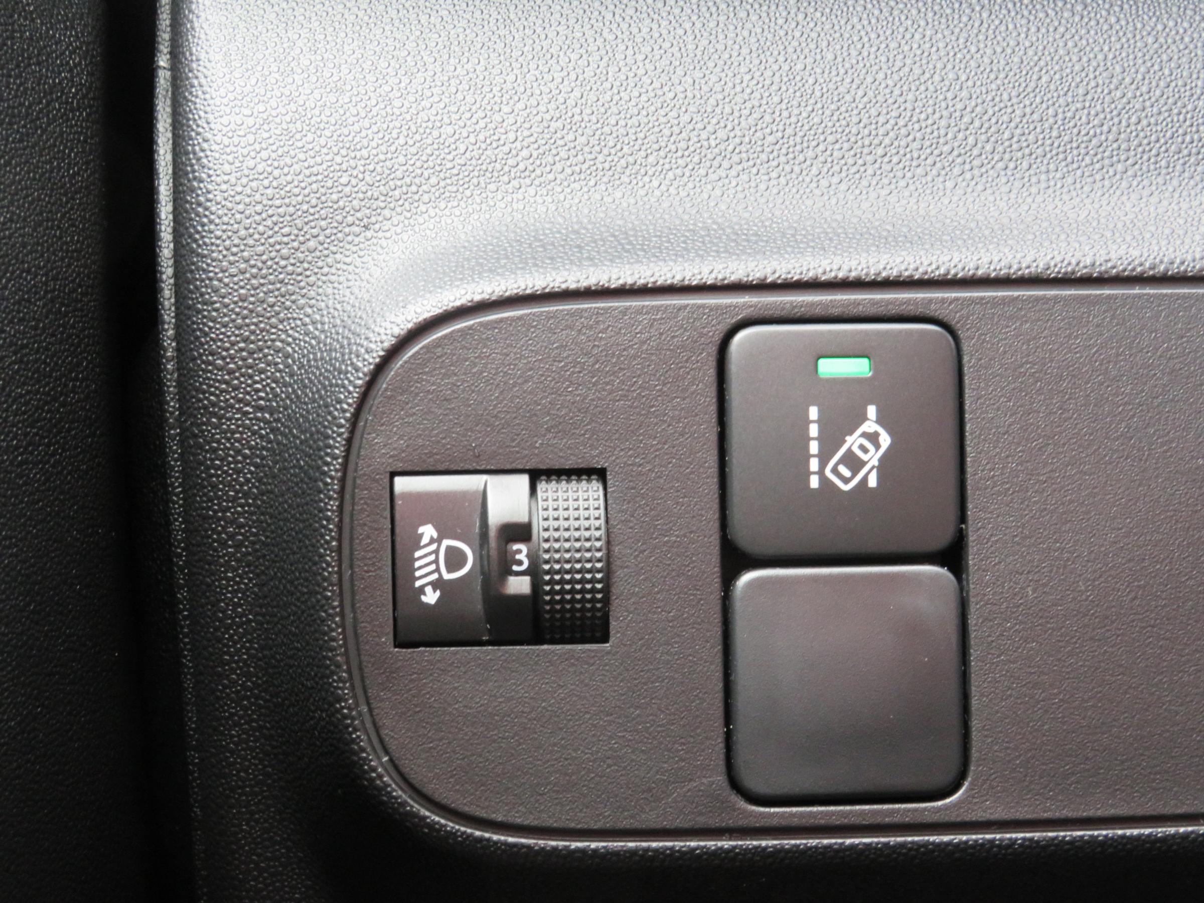 Citroën C3, 2017 - pohled č. 15