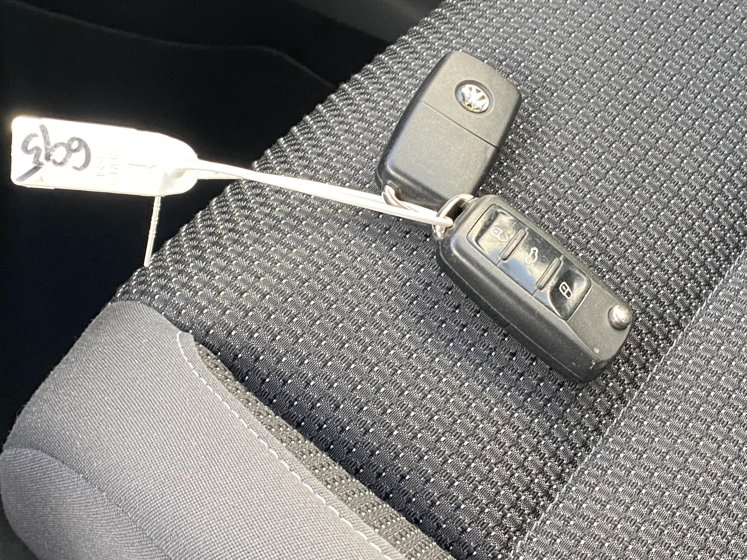 Volkswagen Touran, 2014 - pohled č. 18