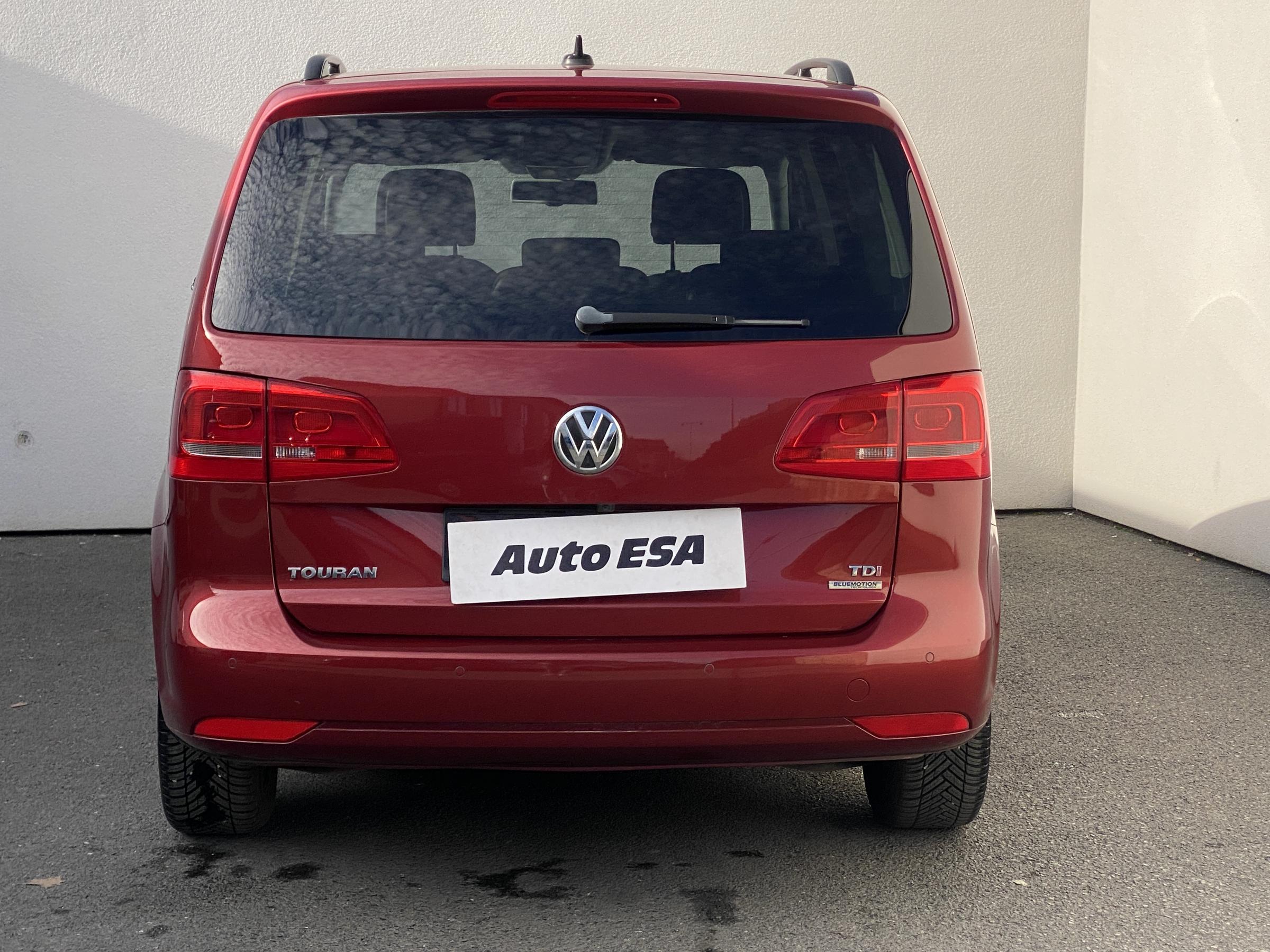 Volkswagen Touran, 2014 - pohled č. 5