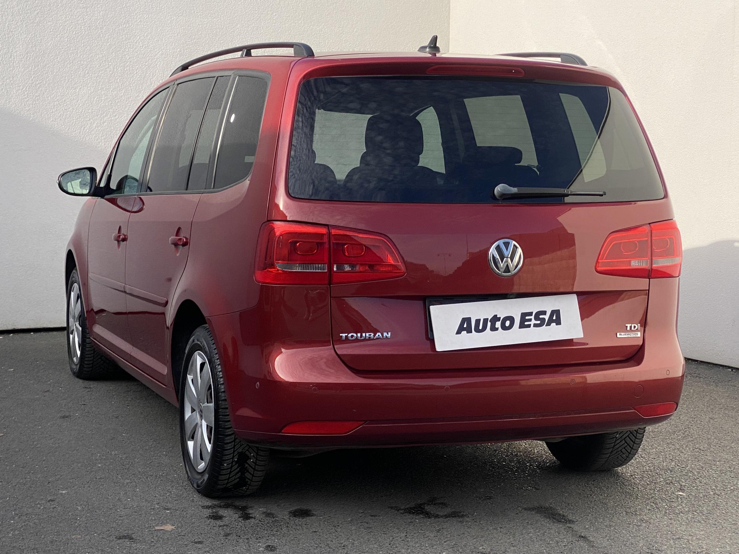 Volkswagen Touran, 2014 - pohled č. 6