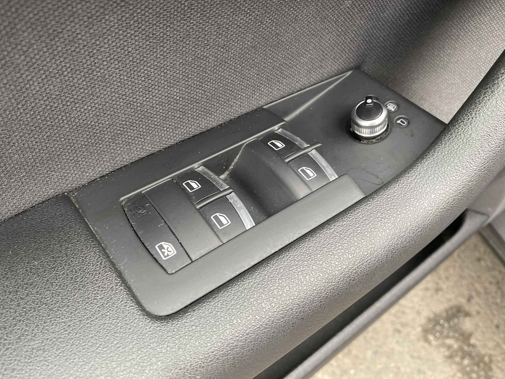 Audi A3 1.6i 