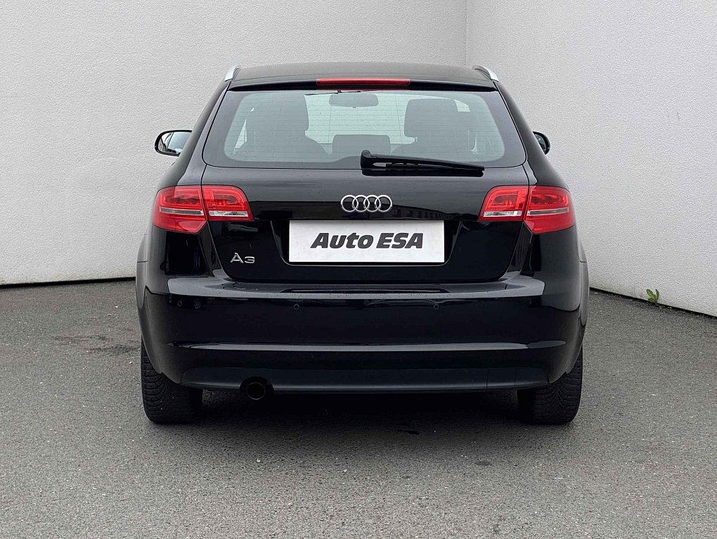 Audi A3 1.6i 