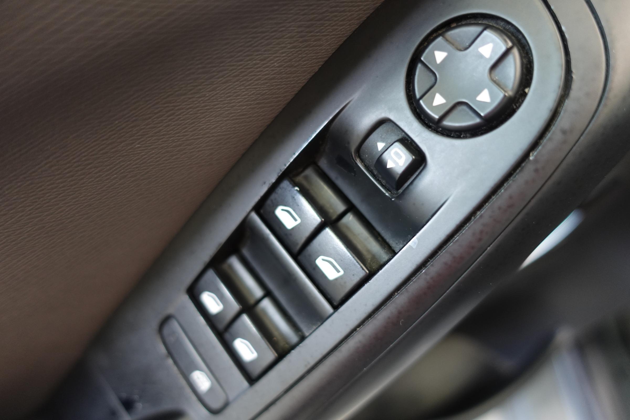 Citroën C4 Picasso, 2015 - pohled č. 16