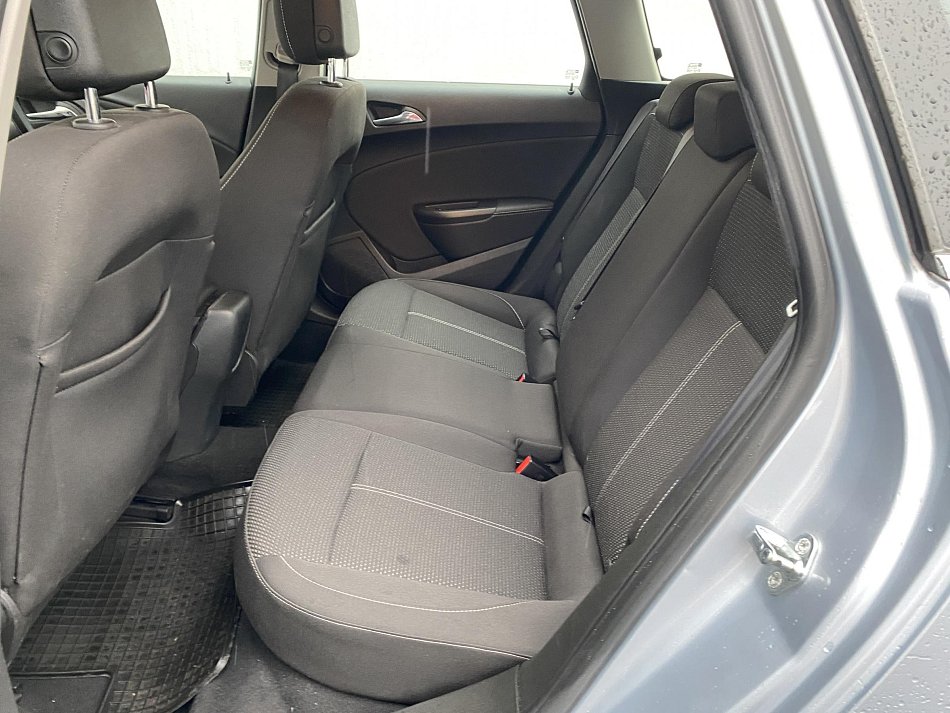 Opel Astra 1.6i  SPORTS TOURER