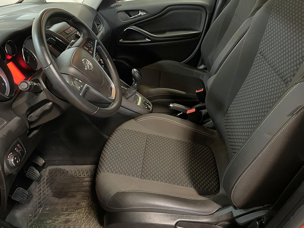 Opel Zafira 1.4i 