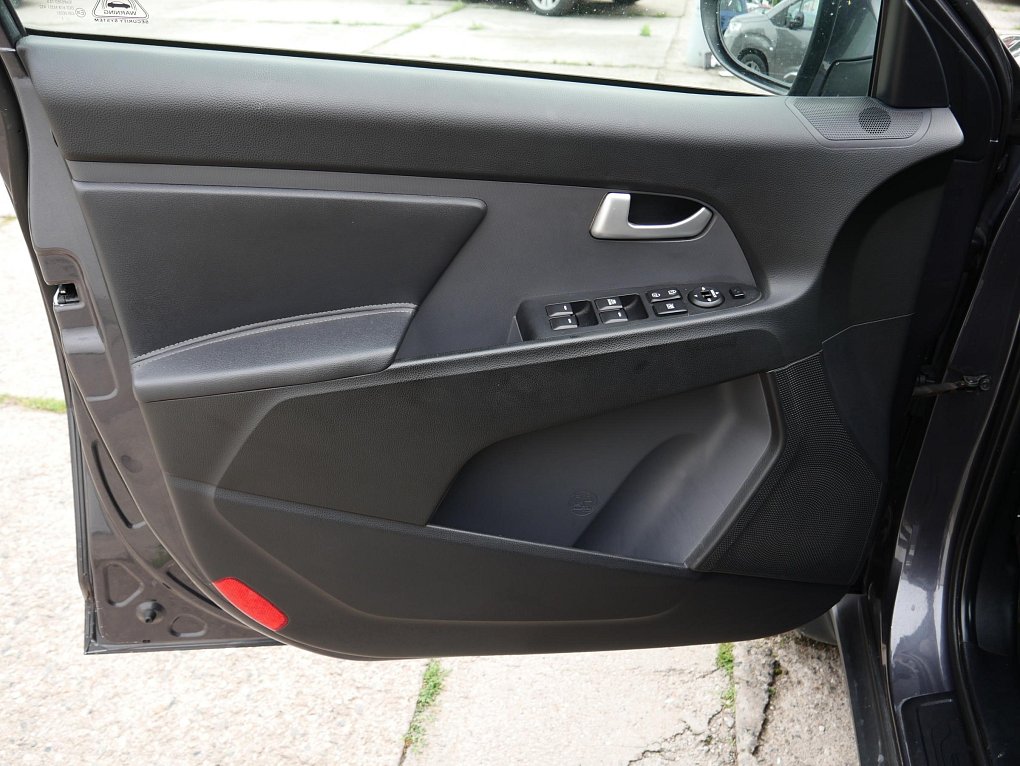 Kia Sportage 2.0 CVVT Spirit AWD