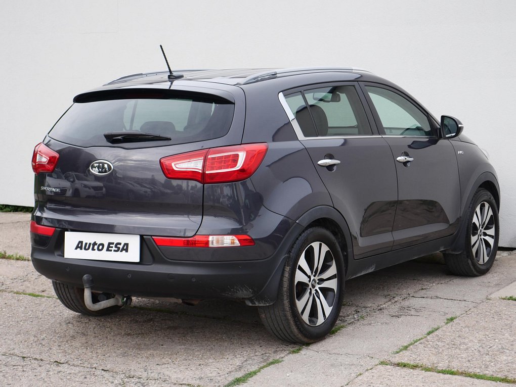 Kia Sportage 2.0 CVVT Spirit AWD