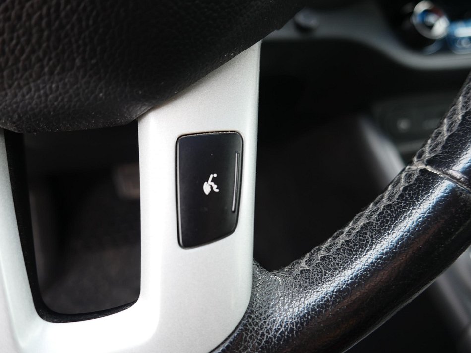 Kia Sportage 2.0 CVVT Spirit AWD