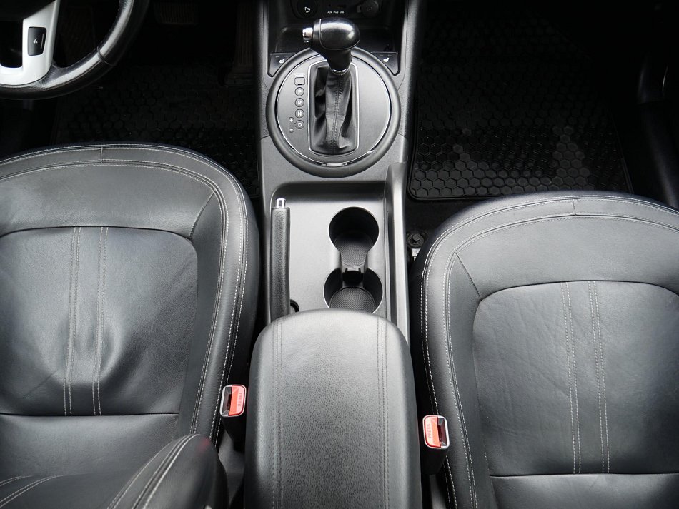 Kia Sportage 2.0 CVVT Spirit AWD