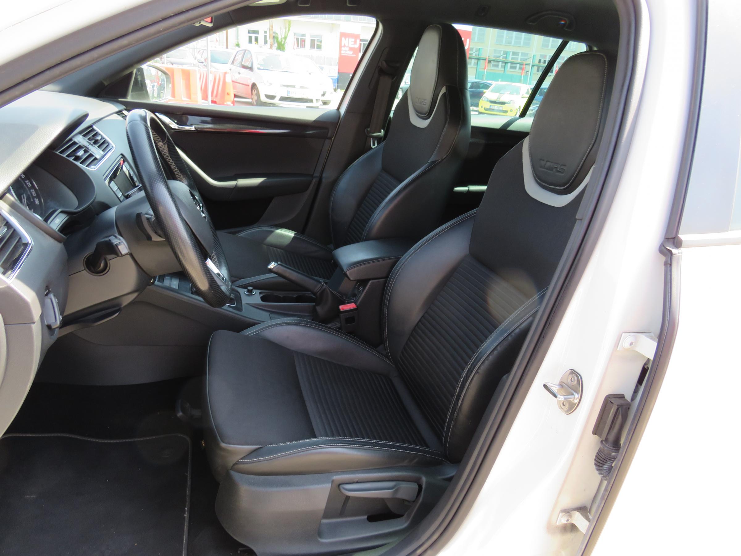 Škoda Octavia III, 2014 - pohled č. 10